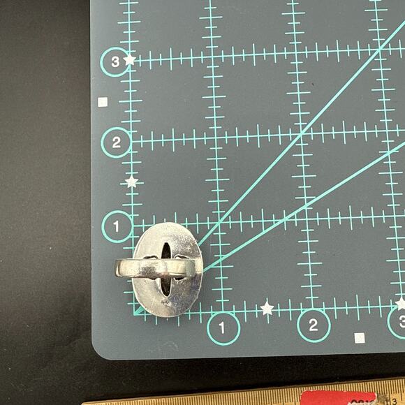 Cocktail Ring Size 8 Black Purple Stone Unpolished Cabochon Silver Tone Band - Picture 10 of 10